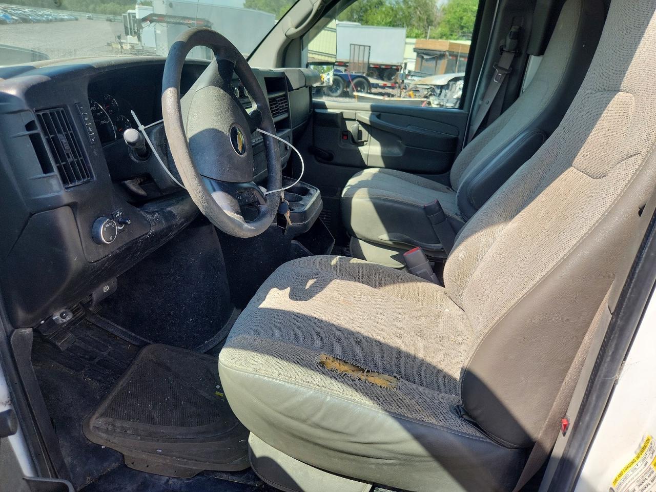 2011 Chevrolet Express Cutaway G3500
