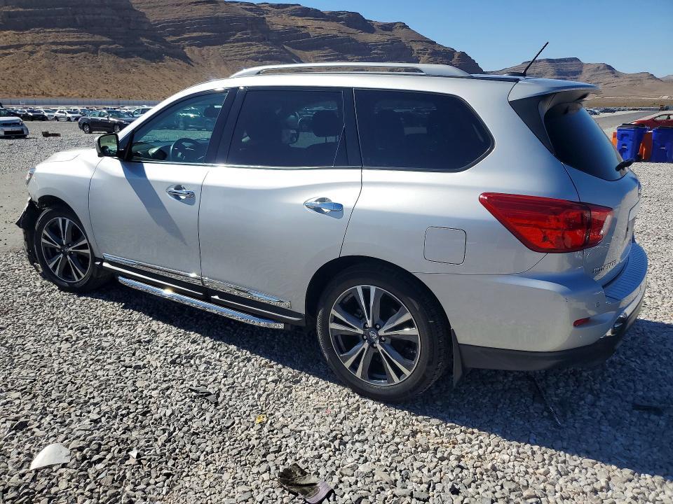 2018 Nissan Pathfinder Platinum
