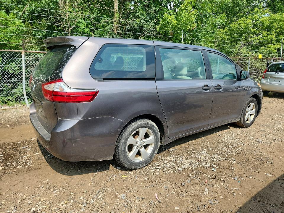 2017 Toyota Sienna l 7-passenger