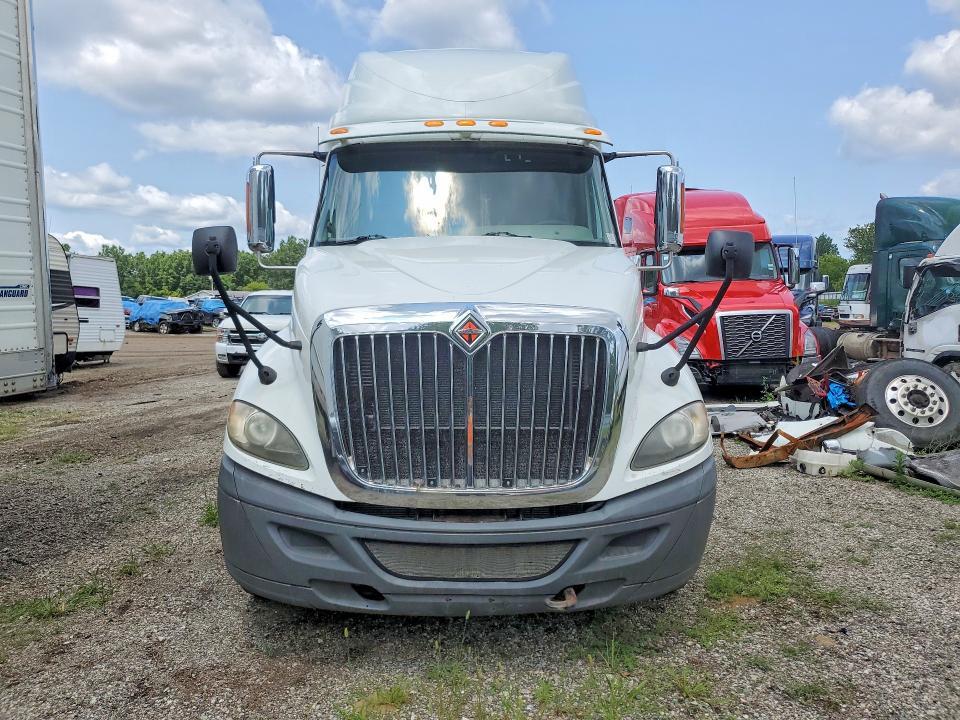 2016 International Prostar Semi Truck