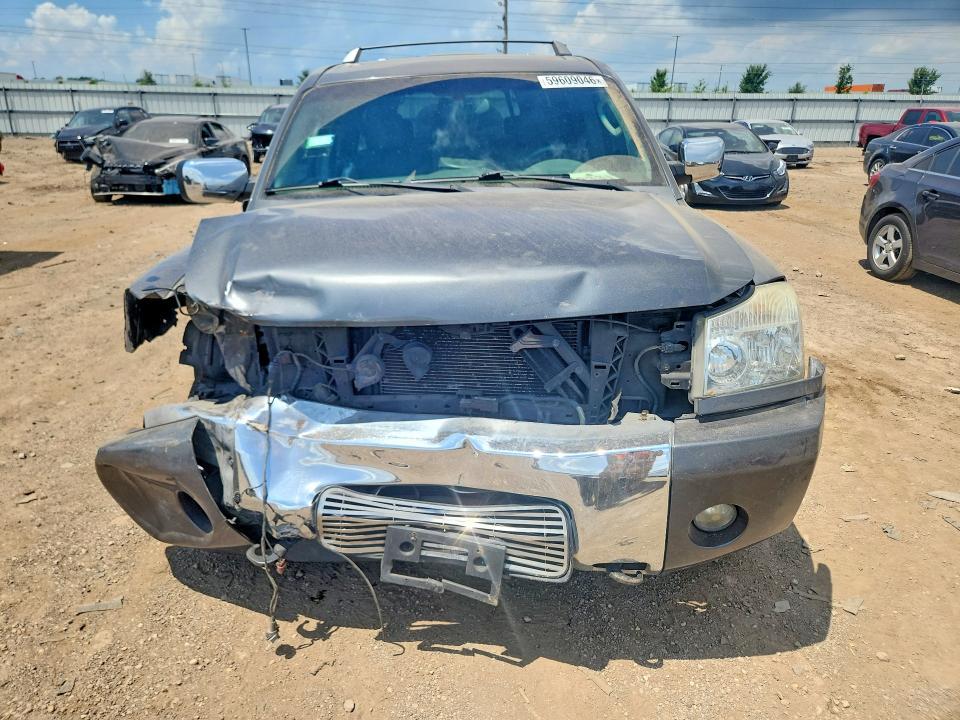2004 Nissan Armada se