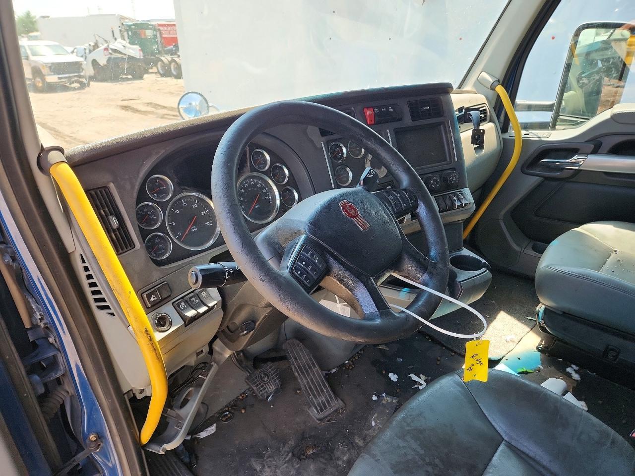 2020 Kenworth Construction T680
