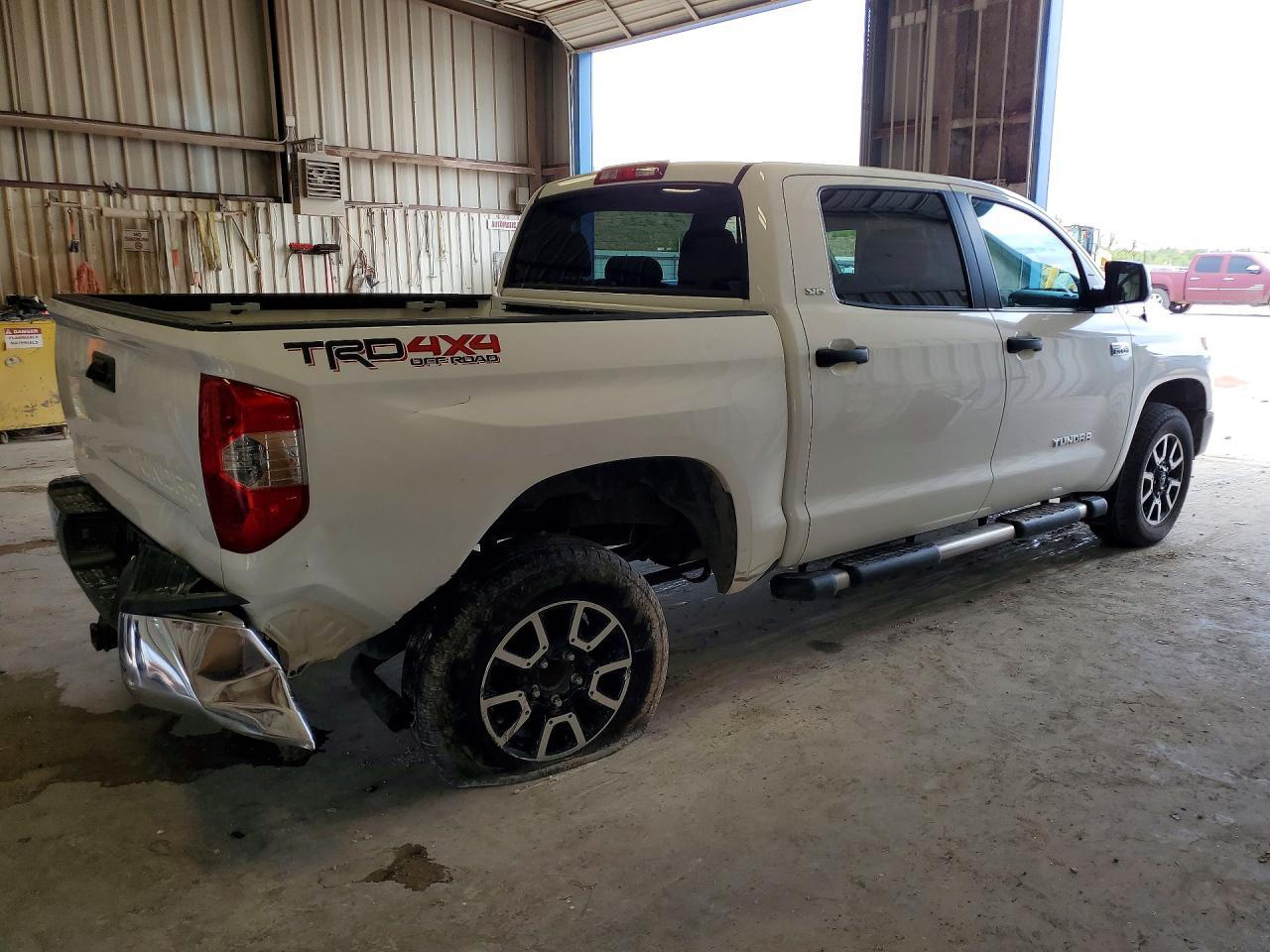 2015 Toyota Tundra SR5