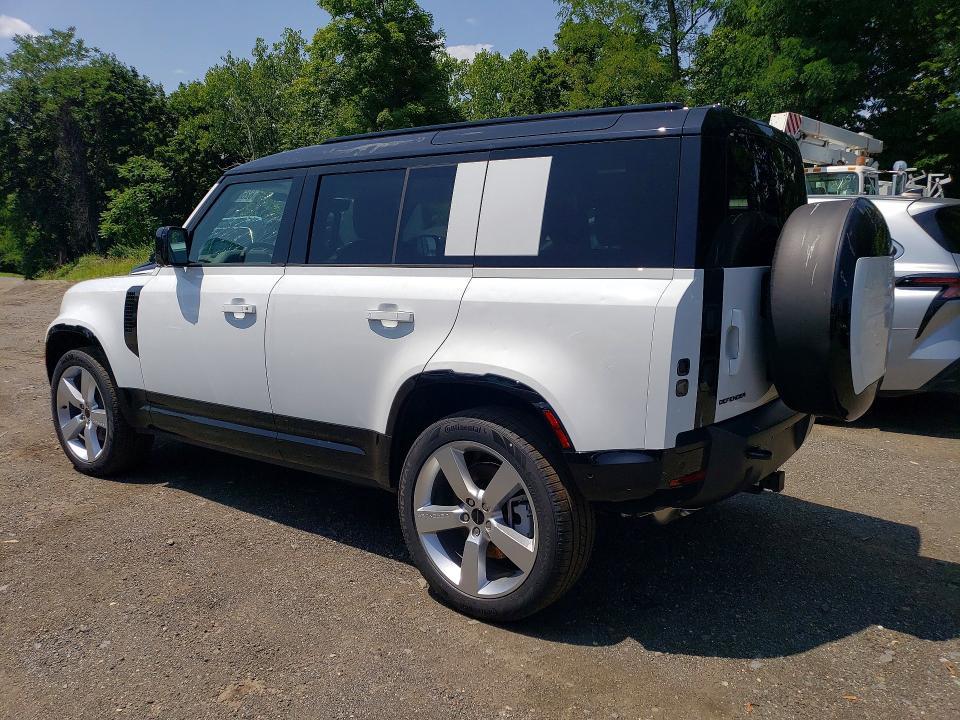 2026 Land Rover Defender 110 X-dynamic se