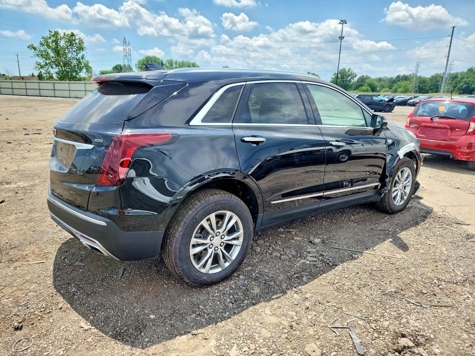2022 Cadillac XT5 Premium Luxury