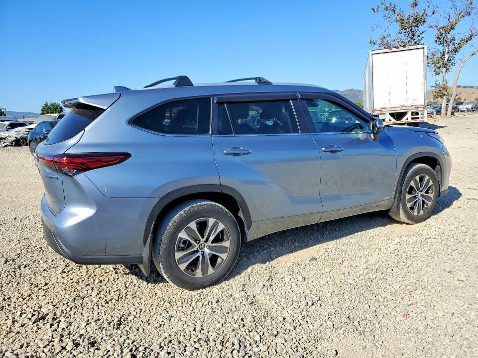 2023 Toyota Highlander Hybrid xle