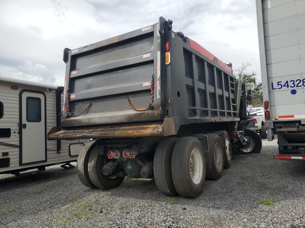 2018 Kenworth T800 Dump Truck