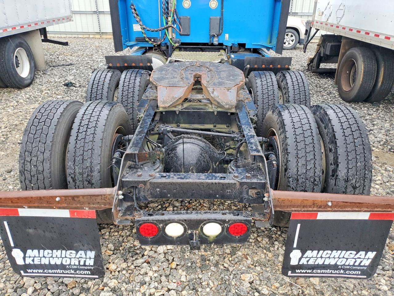 2016 Kenworth Construction T680