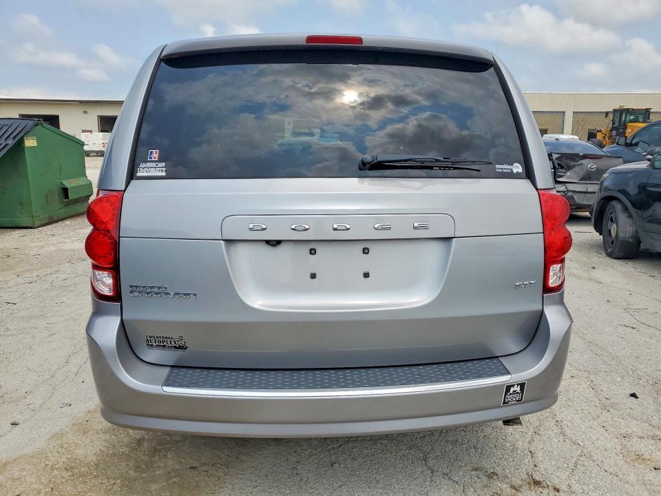 2015 Dodge Grand Caravan sxt