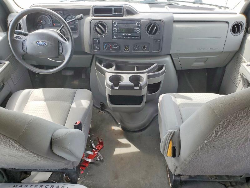 2009 Ford Econoline E350 Super Duty Wagon