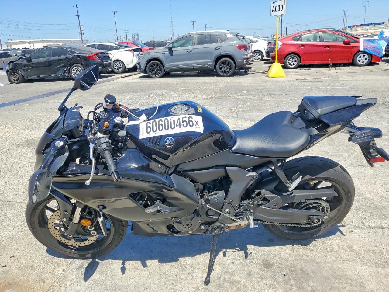 2025 Yamaha YZFR7