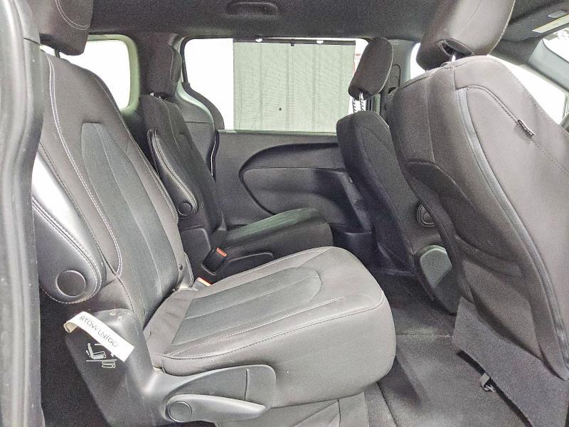 2022 Chrysler Pacifica Touring