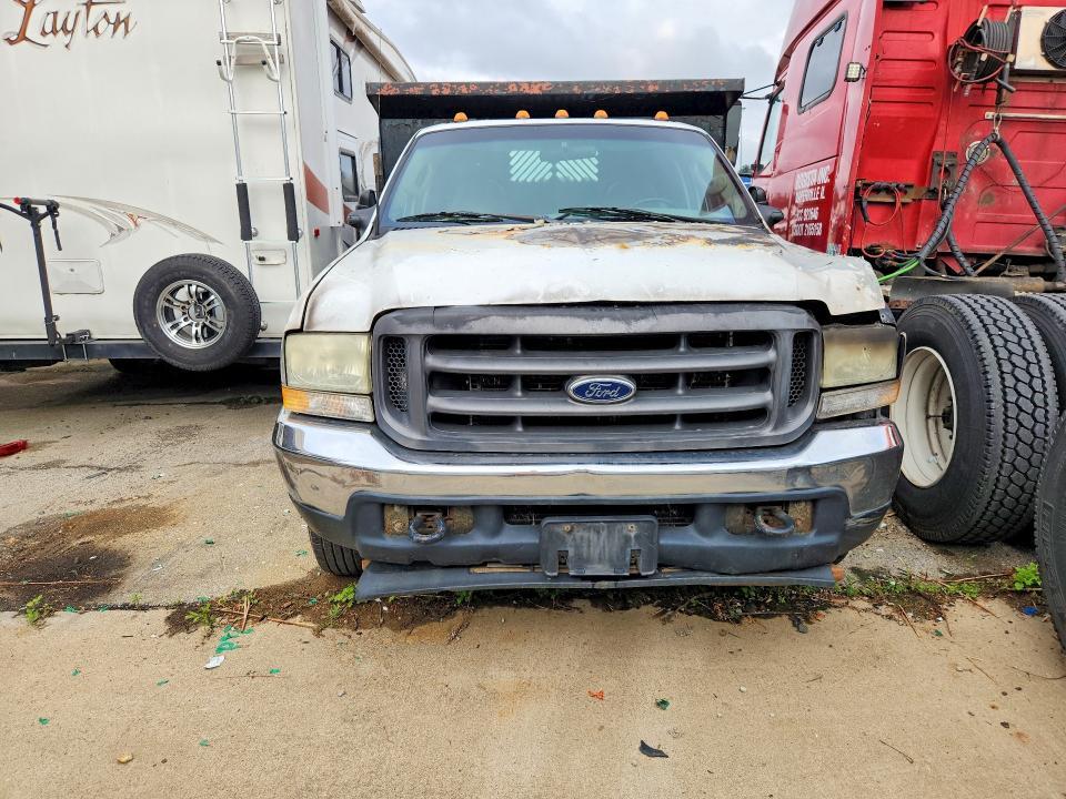 2003 Ford F350 Super Duty Dump Truck