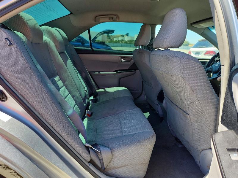 2015 Toyota Camry le