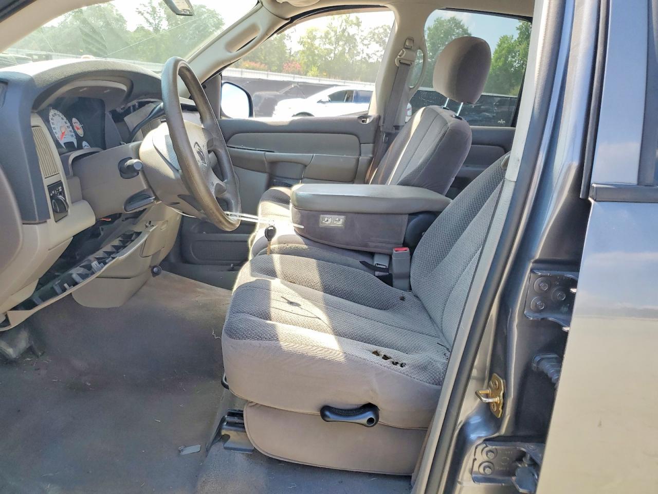 2003 Dodge RAM 1500 ST