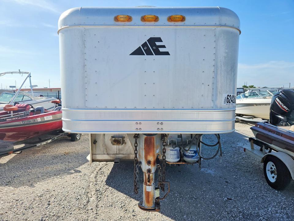 2001 Elite Horse Trailer