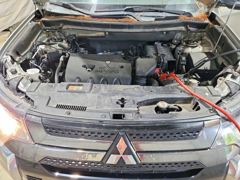 2020 Mitsubishi Outlander se