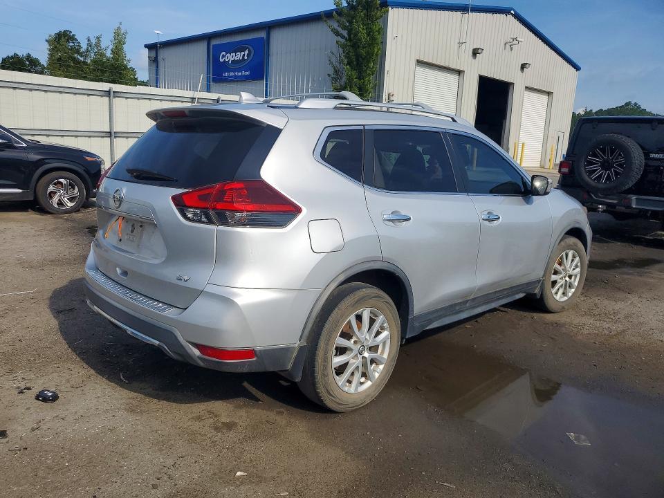 2018 Nissan Rogue sv