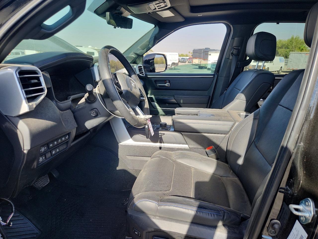 2024 Toyota Tundra Platinum HV