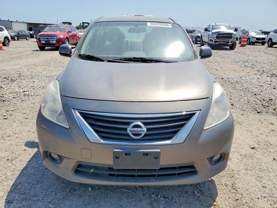 2014 Nissan Versa 1.6 s