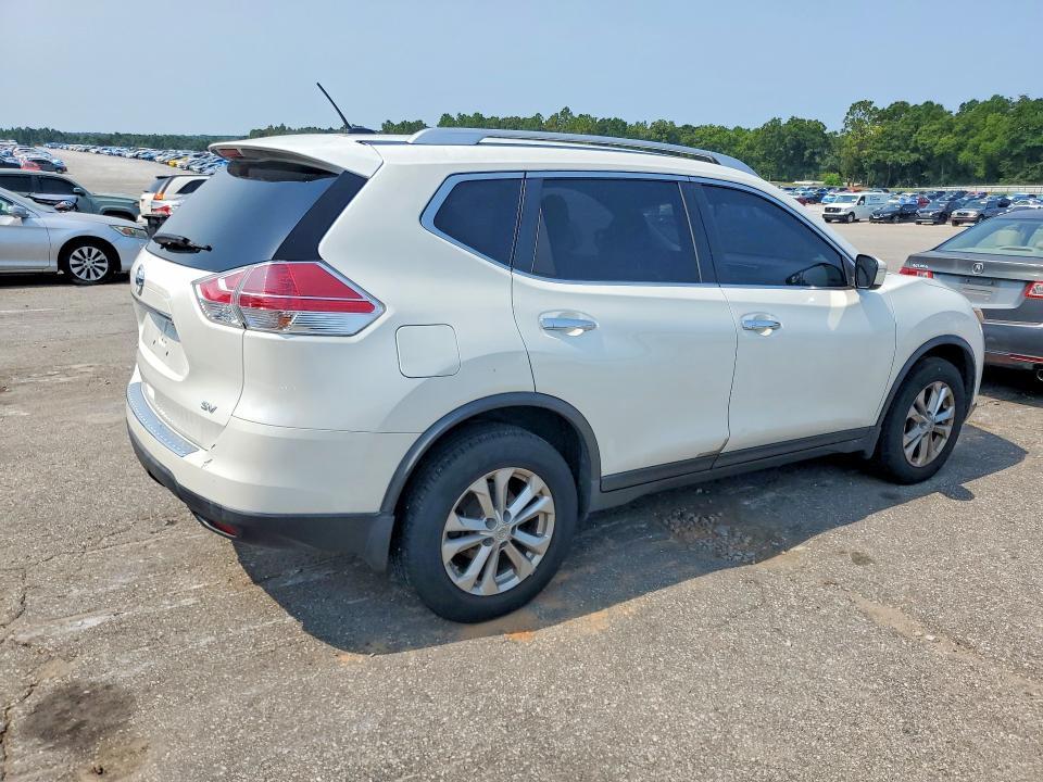 2015 Nissan Rogue sv