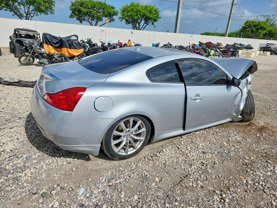 2014 Infiniti Q60 Coupe Journey
