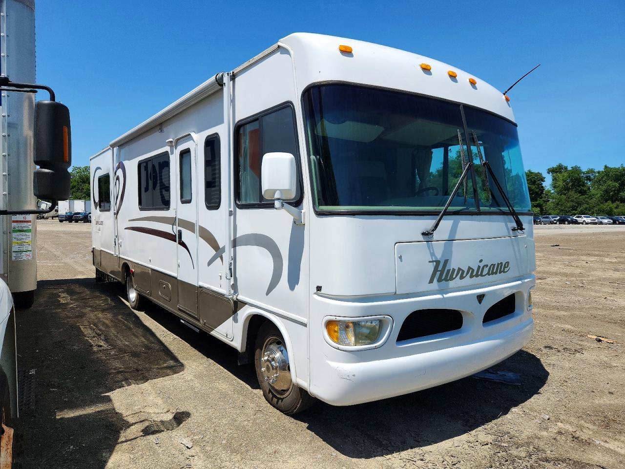 2002 Four Winds 2002 Four Winds Hurricane RV