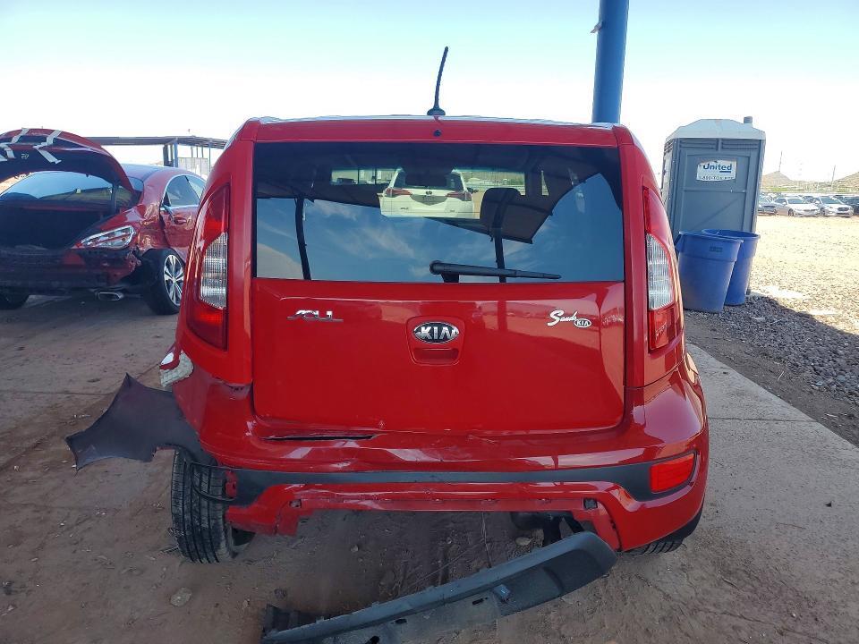 2013 KIA Soul Base
