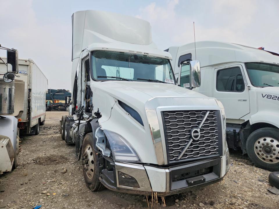 2024 Volvo VN VNL