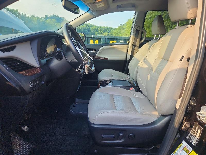 2015 Toyota Sienna Limited 7-passenger