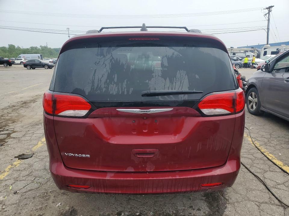 2021 Chrysler Voyager lxi