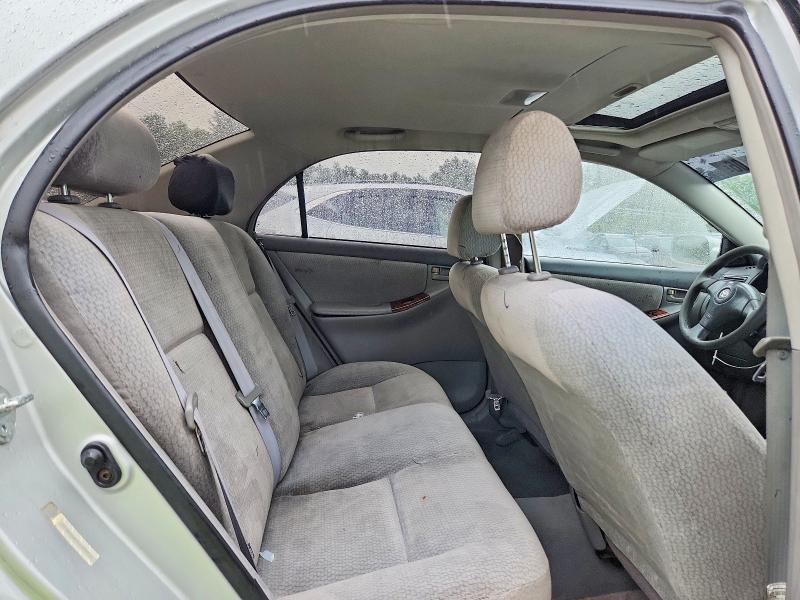 2004 Toyota Corolla le