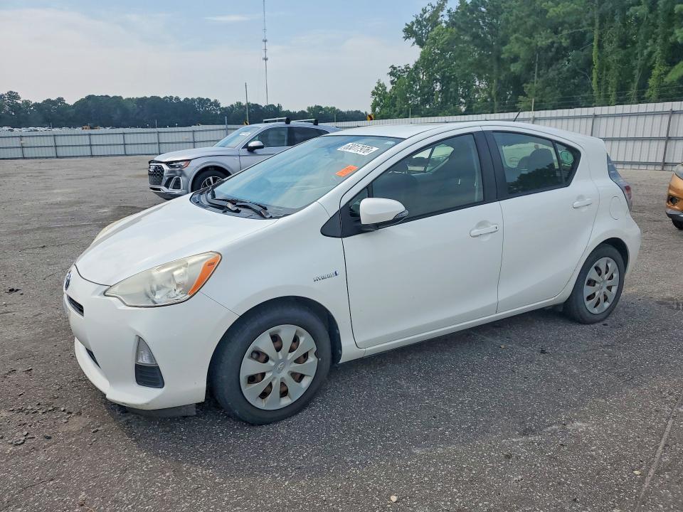 2013 Toyota Prius c two