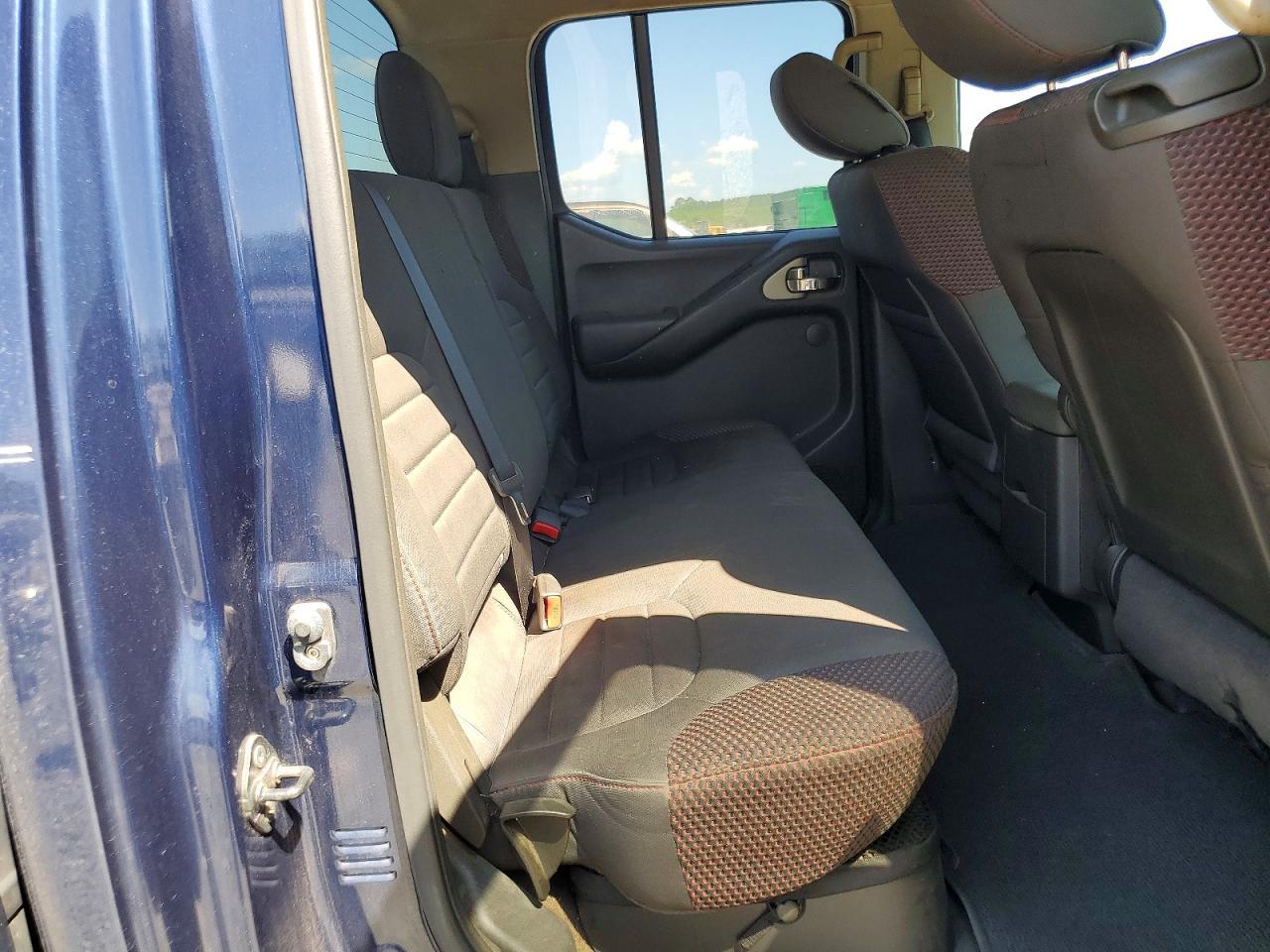 2011 Nissan Frontier S