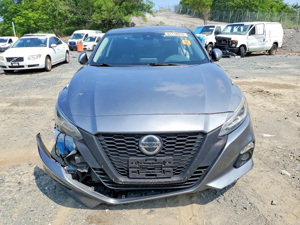 2020 Nissan Altima sl