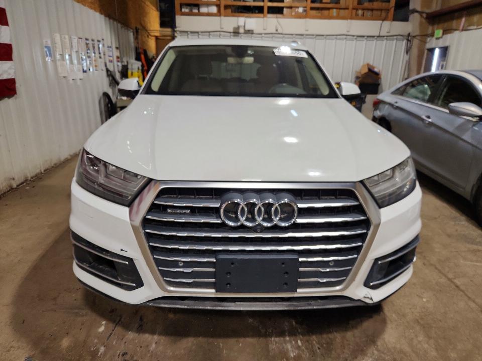 2017 Audi Q7 Premium Plus