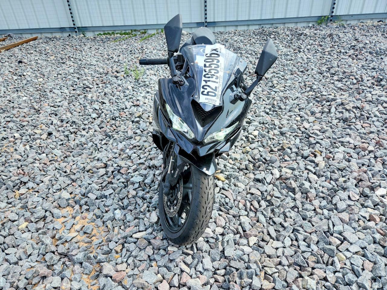 2024 Kawasaki ZX400 P