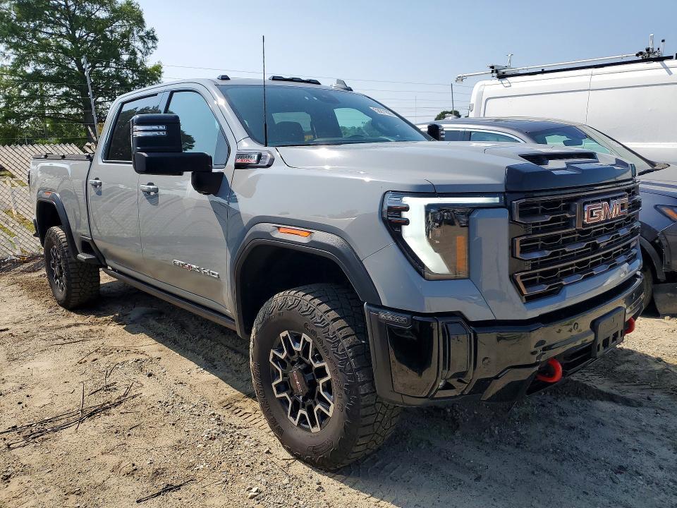 2025 GMC Sierra K2500 AT4X