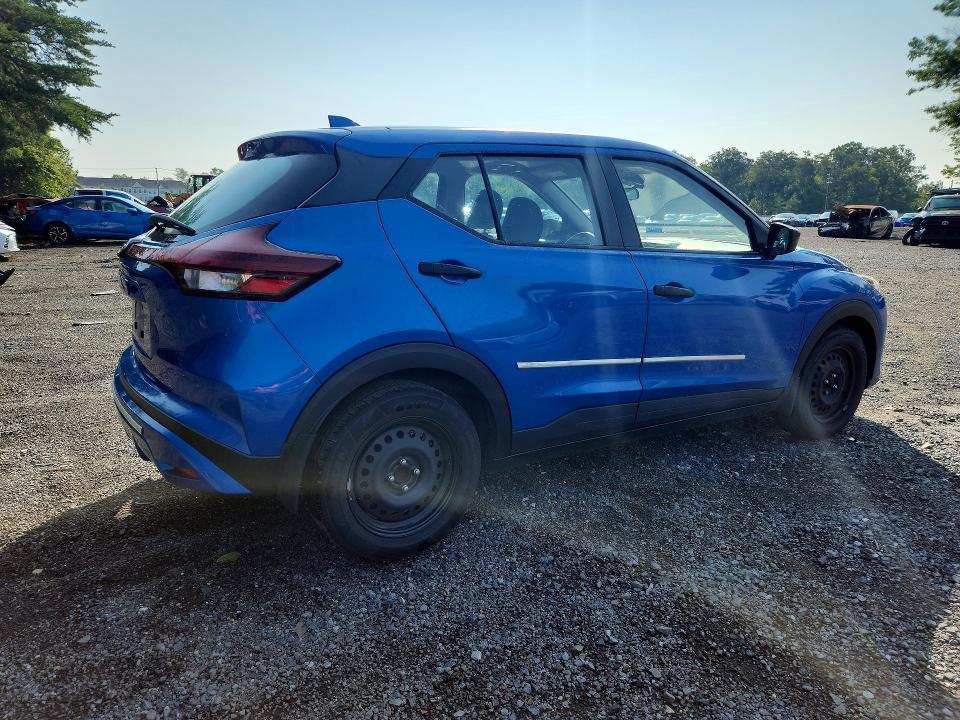 2021 Nissan Kicks s