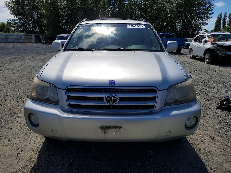 2001 Toyota Highlander Base