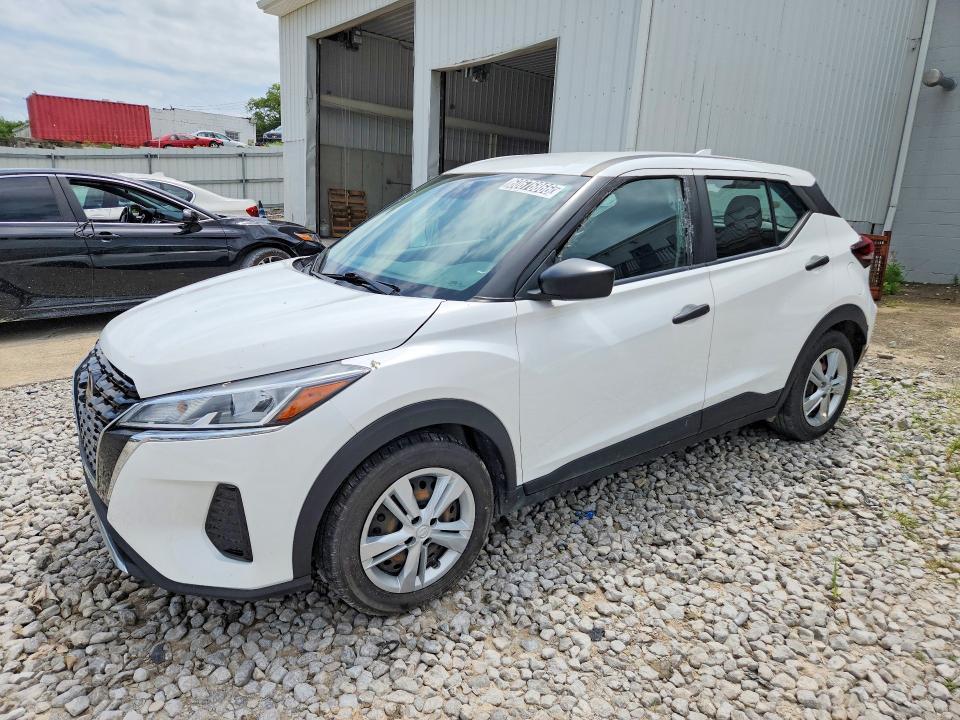 2021 Nissan Kicks s