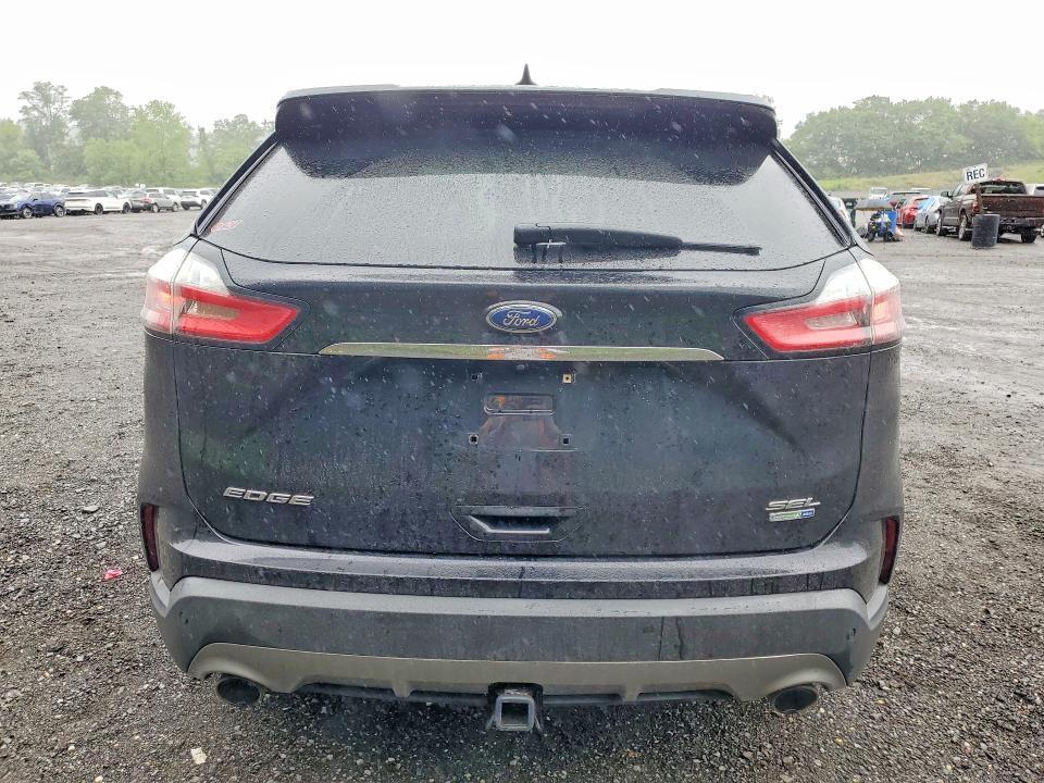 2019 Ford Edge sel