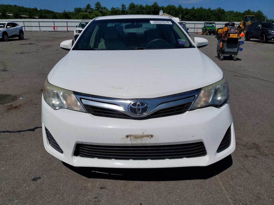 2013 Toyota Camry le