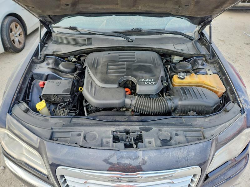 2011 Chrysler 300 Limited