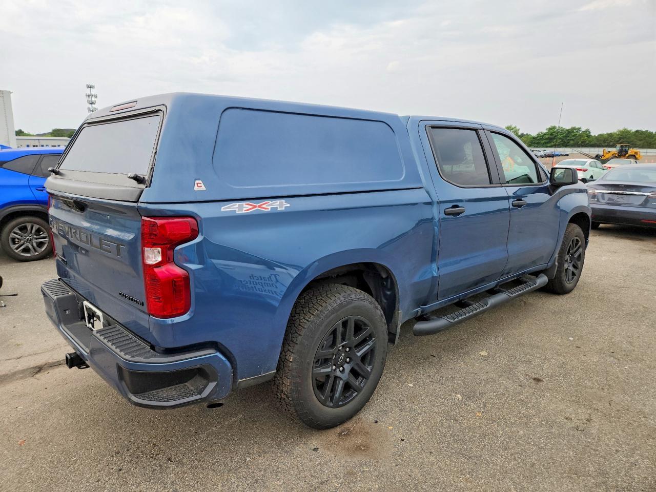 2024 Chevrolet Silverado K1500 Custom