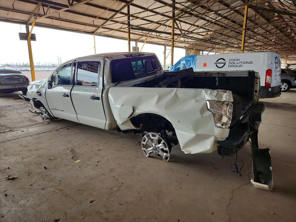 2022 Nissan Titan xd sv