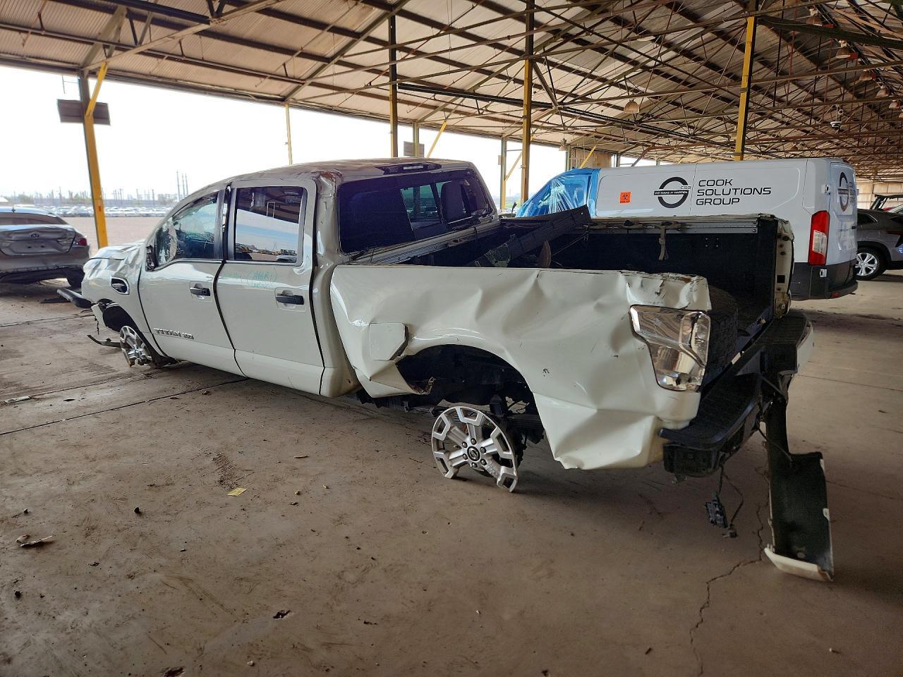 2022 Nissan Titan XD SV