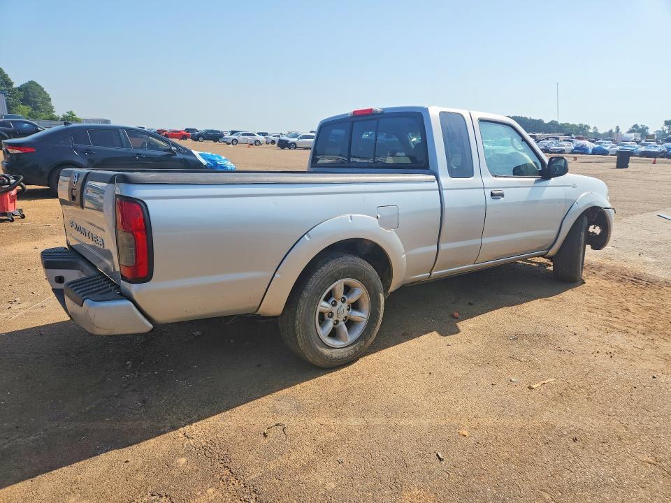 2004 Nissan Frontier Standard