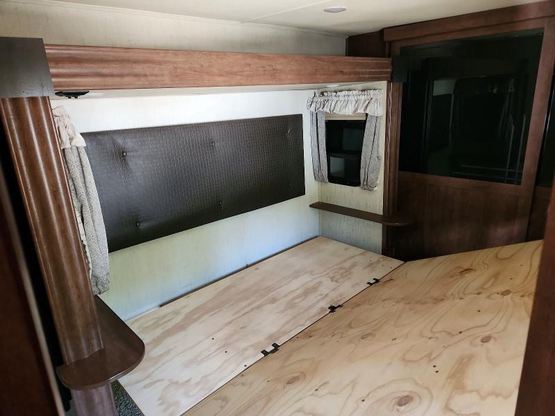 2018 Foresriver 2018 Forest River Sierra Camper