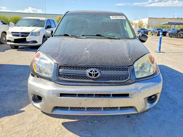 2004 Toyota Rav4 Base